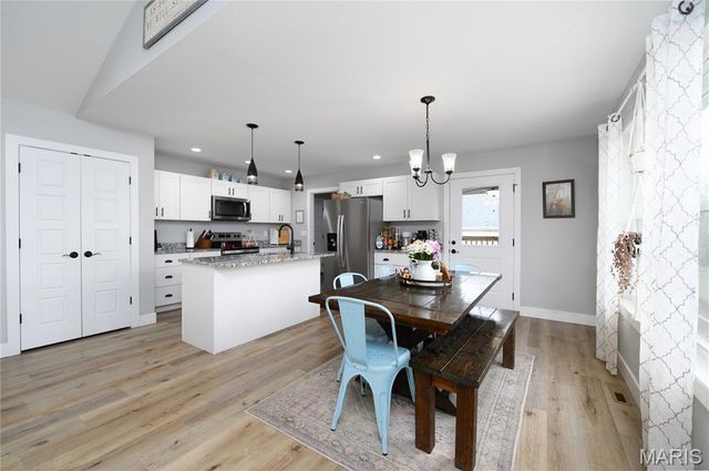 155 Mesa Drive, Waynesville, MO 65583