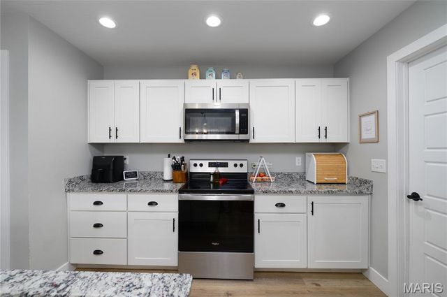 155 Mesa Drive, Waynesville, MO 65583