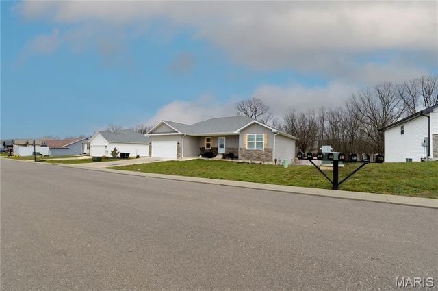 155 Mesa Drive, Waynesville, MO 65583
