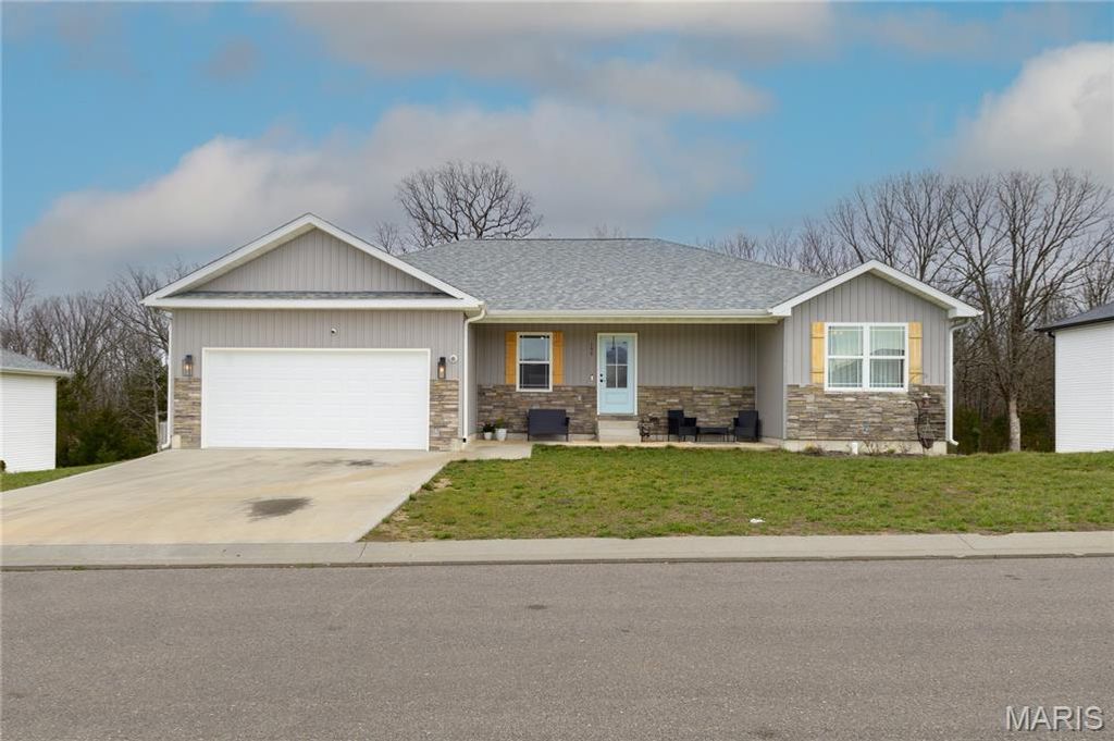 155 Mesa Drive, Waynesville, MO 65583