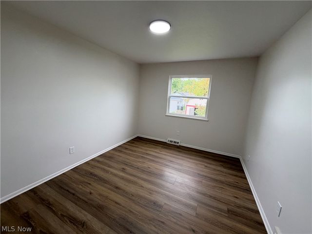 793 Georgetown Avenue, Elyria, OH 44035