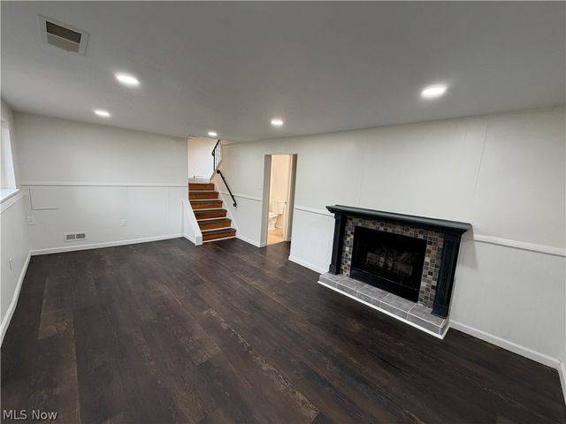 793 Georgetown Avenue, Elyria, OH 44035