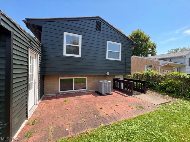 793 Georgetown Avenue, Elyria, OH 44035