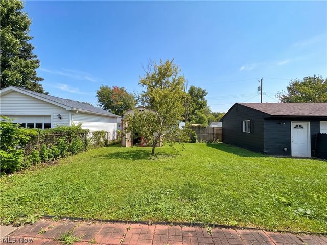 793 Georgetown Avenue, Elyria, OH 44035