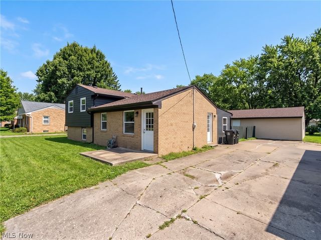 793 Georgetown Avenue, Elyria, OH 44035