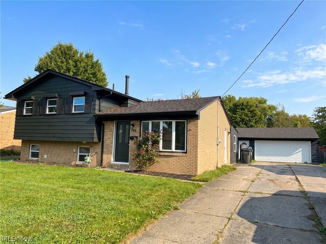 793 Georgetown Avenue, Elyria, OH 44035