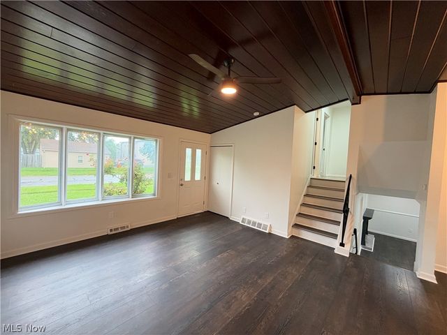 793 Georgetown Avenue, Elyria, OH 44035