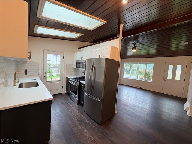 793 Georgetown Avenue, Elyria, OH 44035