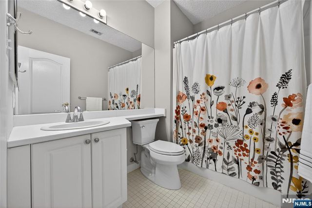 919 Burgundy Way, Wayne, NJ 07470