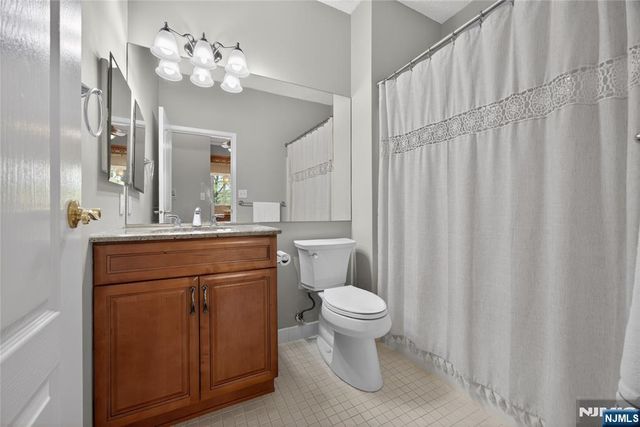 919 Burgundy Way, Wayne, NJ 07470