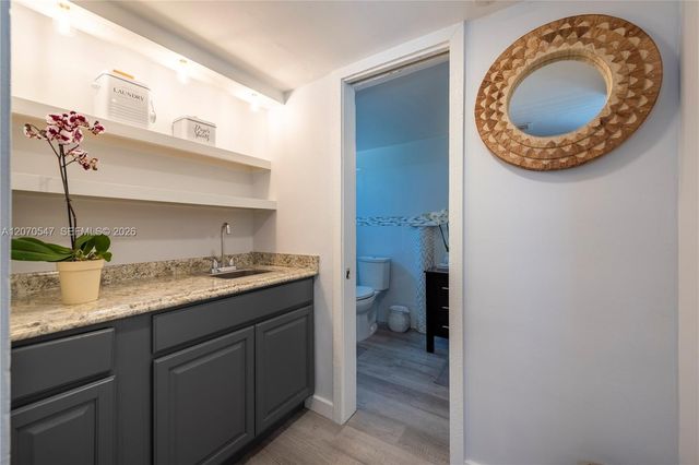 1501 NE 24th Street 1, Wilton Manors, FL 33305