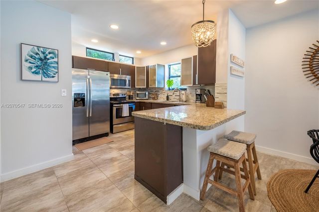 1501 NE 24th Street 1, Wilton Manors, FL 33305