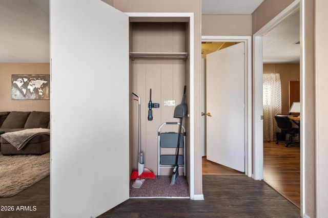 535 S ALMA SCHOOL Road 99, Mesa, AZ 85210