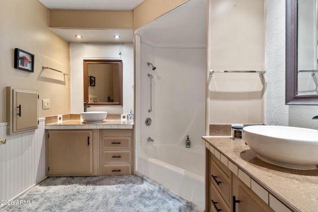 535 S ALMA SCHOOL Road 99, Mesa, AZ 85210