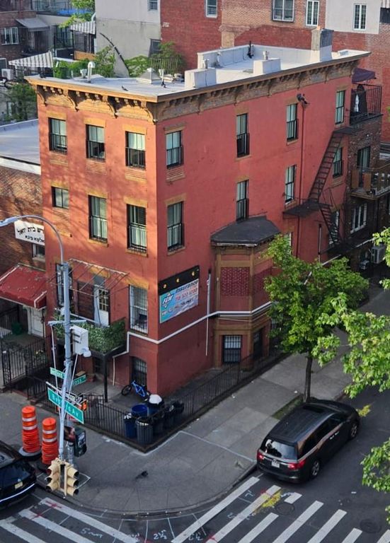 543 Bedford Avenue, Brooklyn, NY 11211