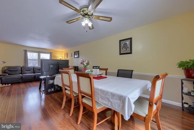 53 ORIOLE DR, Ephrata, PA 17522