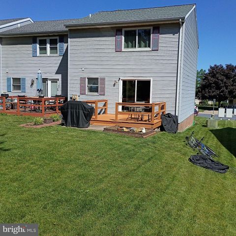 53 ORIOLE DR, Ephrata, PA 17522