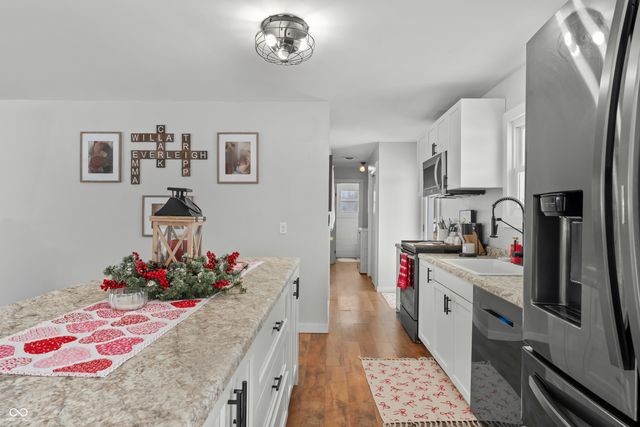 8357 N County Road 300 W, Seymour, IN 47274
