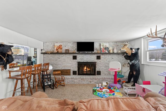 8357 N County Road 300 W, Seymour, IN 47274