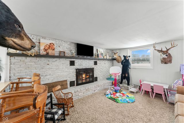 8357 N County Road 300 W, Seymour, IN 47274
