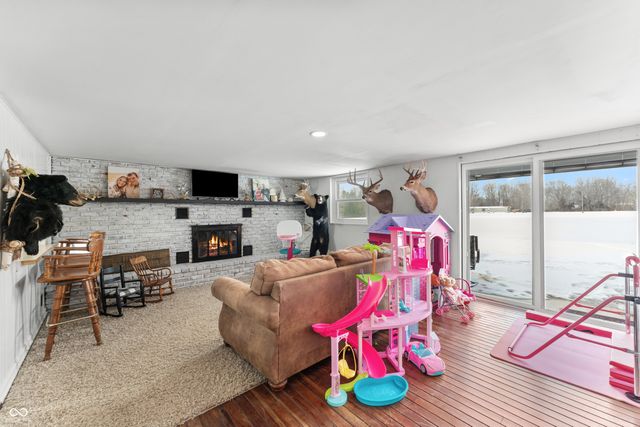 8357 N County Road 300 W, Seymour, IN 47274