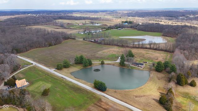 8357 N County Road 300 W, Seymour, IN 47274