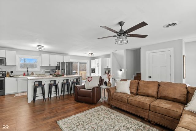8357 N County Road 300 W, Seymour, IN 47274
