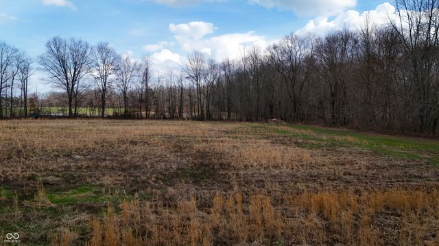 8357 N County Road 300 W, Seymour, IN 47274