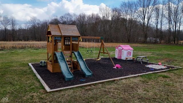 8357 N County Road 300 W, Seymour, IN 47274