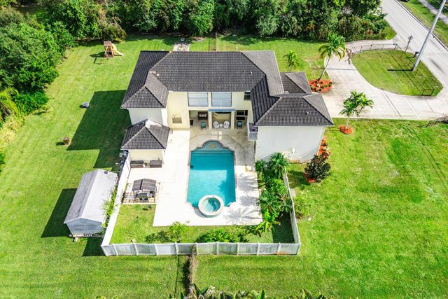 17371 W Sycamore Drive, The Acreage, FL 33470