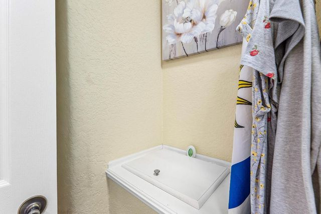 17371 W Sycamore Drive, The Acreage, FL 33470