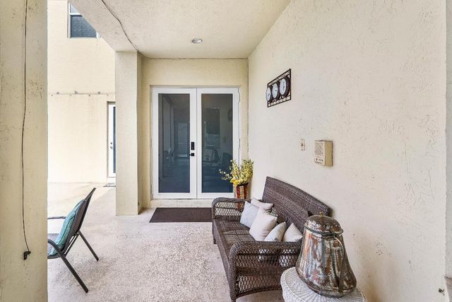 17371 W Sycamore Drive, The Acreage, FL 33470