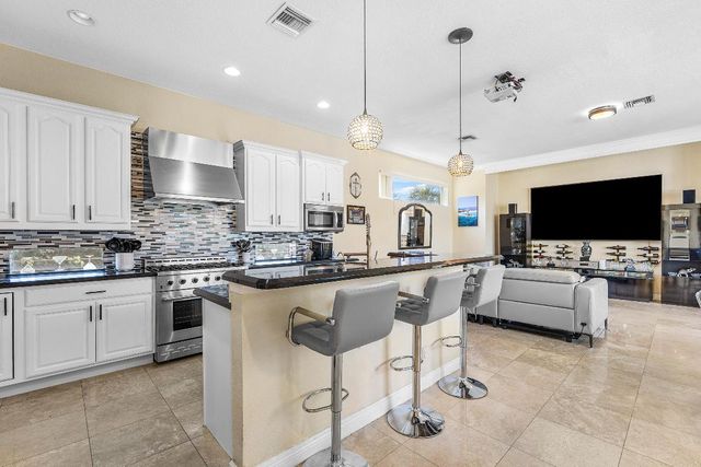 17371 W Sycamore Drive, The Acreage, FL 33470