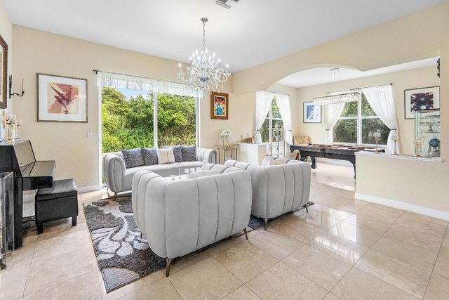 17371 W Sycamore Drive, The Acreage, FL 33470