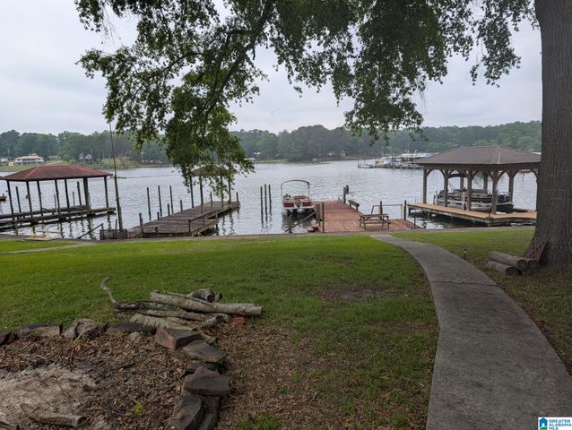 38 COOSA ISLAND CIRCLE, Cropwell, AL 35054
