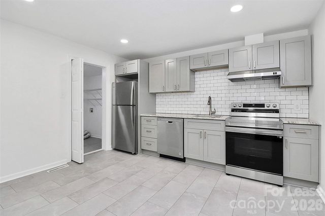 405 Pine Street, Mount Holly, NC 28120