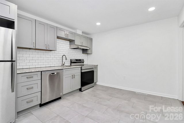 405 Pine Street, Mount Holly, NC 28120