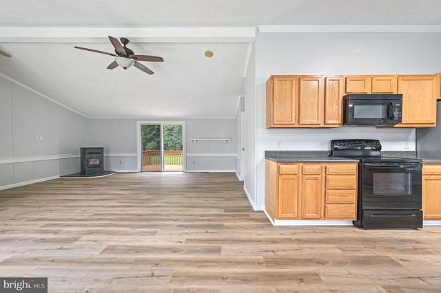 112 E HOLLY DR, Lincoln, DE 19960