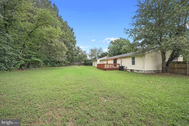 112 E HOLLY DR, Lincoln, DE 19960