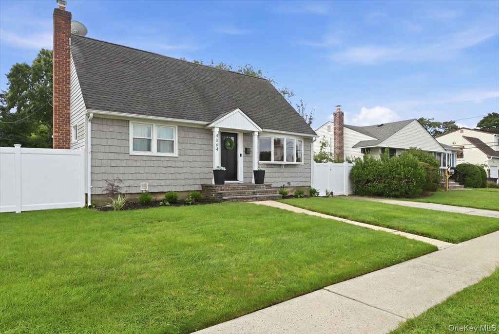 4064 Robert Place, Seaford, NY 11783 — photo 2