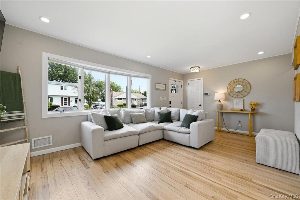 4064 Robert Place, Seaford, NY 11783 — photo 4