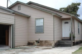 406 county road 6850 # 2, Lytle, TX 78052