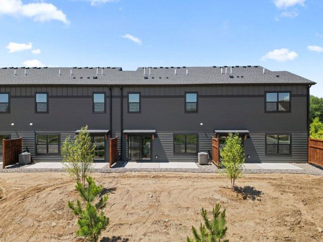 677 Tulare Terrace, Newport, MN 55055
