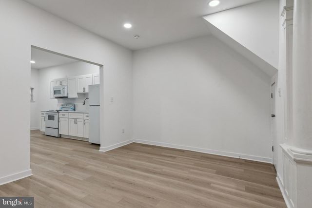 5803 W THOMPSON ST, Philadelphia, PA 19131