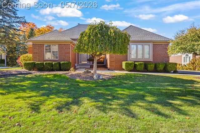 9124 Countrywood Drive, Plymouth, MI 48170