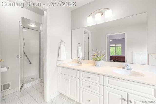9124 Countrywood Drive, Plymouth, MI 48170