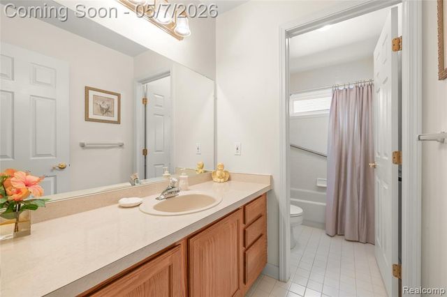 9124 Countrywood Drive, Plymouth, MI 48170