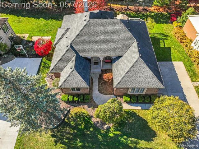 9124 Countrywood Drive, Plymouth, MI 48170