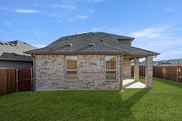 1700 Edgeway Drive, Aubrey, TX 76227