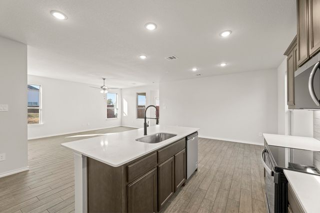 1700 Edgeway Drive, Aubrey, TX 76227